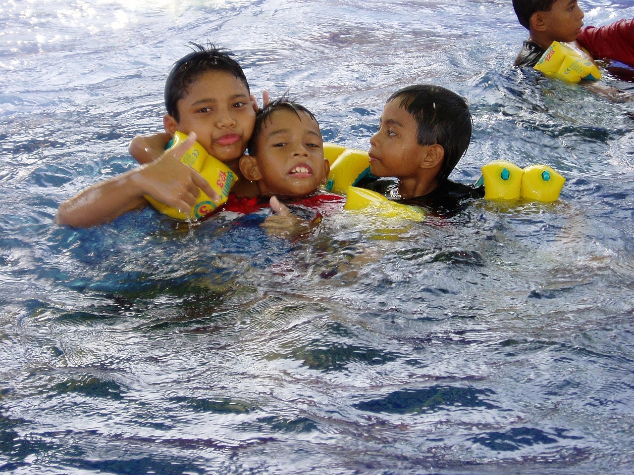 Free Children Swimming photo and picture
