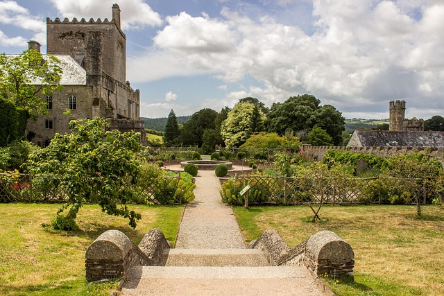 Free English Garden Dartmoor photo and picture
