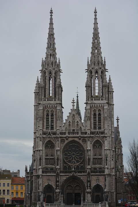 Iglesia de San Pedro y San Pablo en Ostende