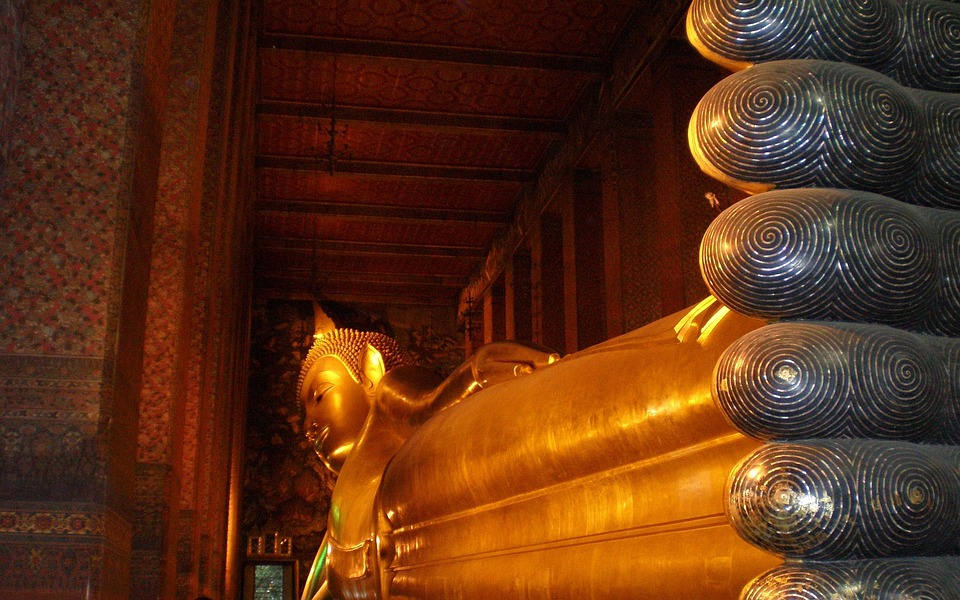 Buda reclinado