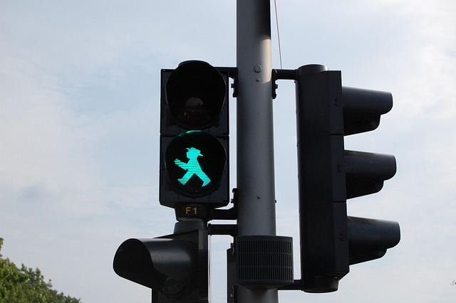 Free Traffic Lights Berlin photo and picture