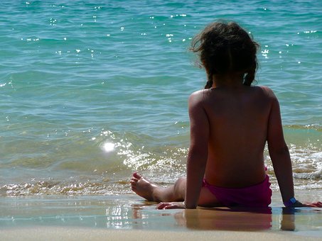 Free Child Beach photo and picture