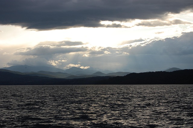 Free Lake Waves photo and picture