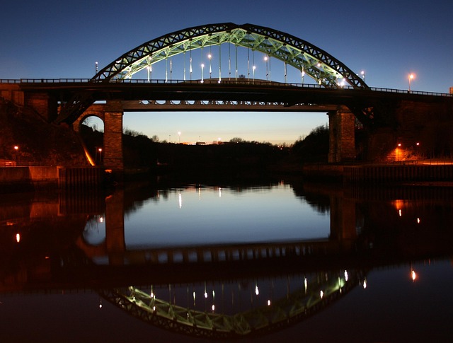 Free Wear Bridge photo and picture