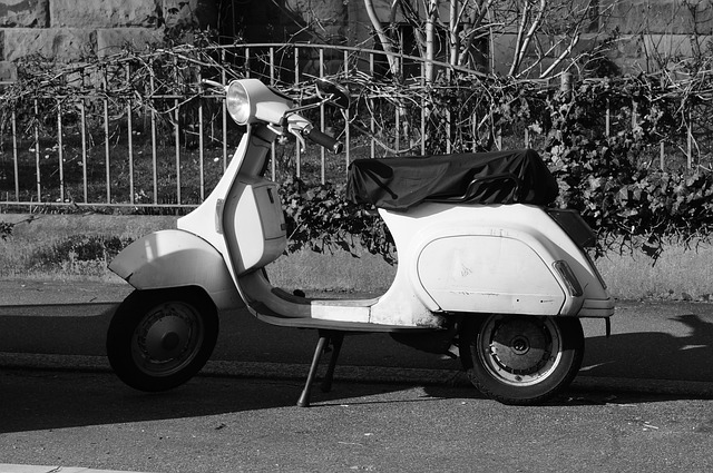 Free Scooter Vespa photo and picture