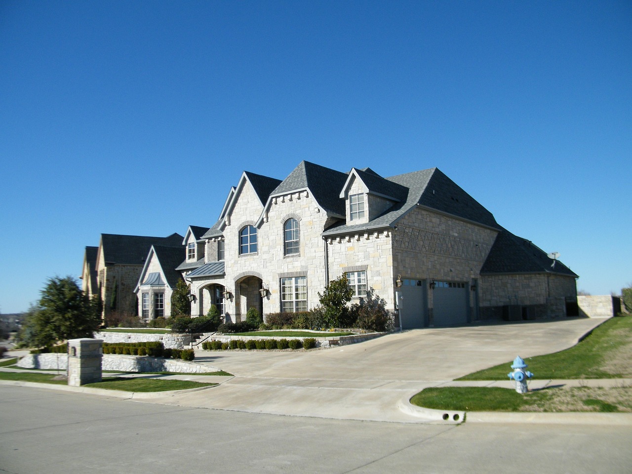 Custom Home House Residence Blue Free Photo On Pixabay