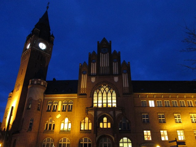 Rådhus Köpenick, Aftenstemning, Blå Gul