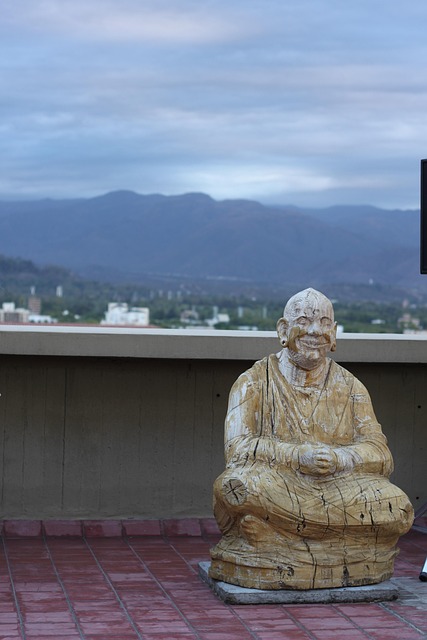Free Buddha Statue photo and picture