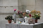 jim morrison's ' grave, tomb, paris
