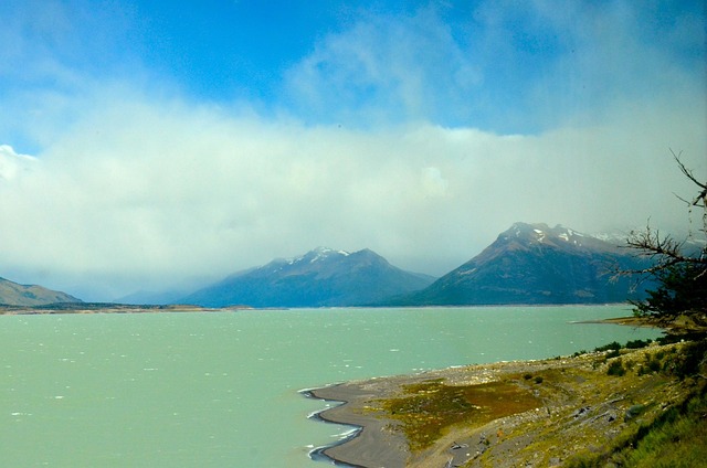 Free Calafate Lakes photo and picture