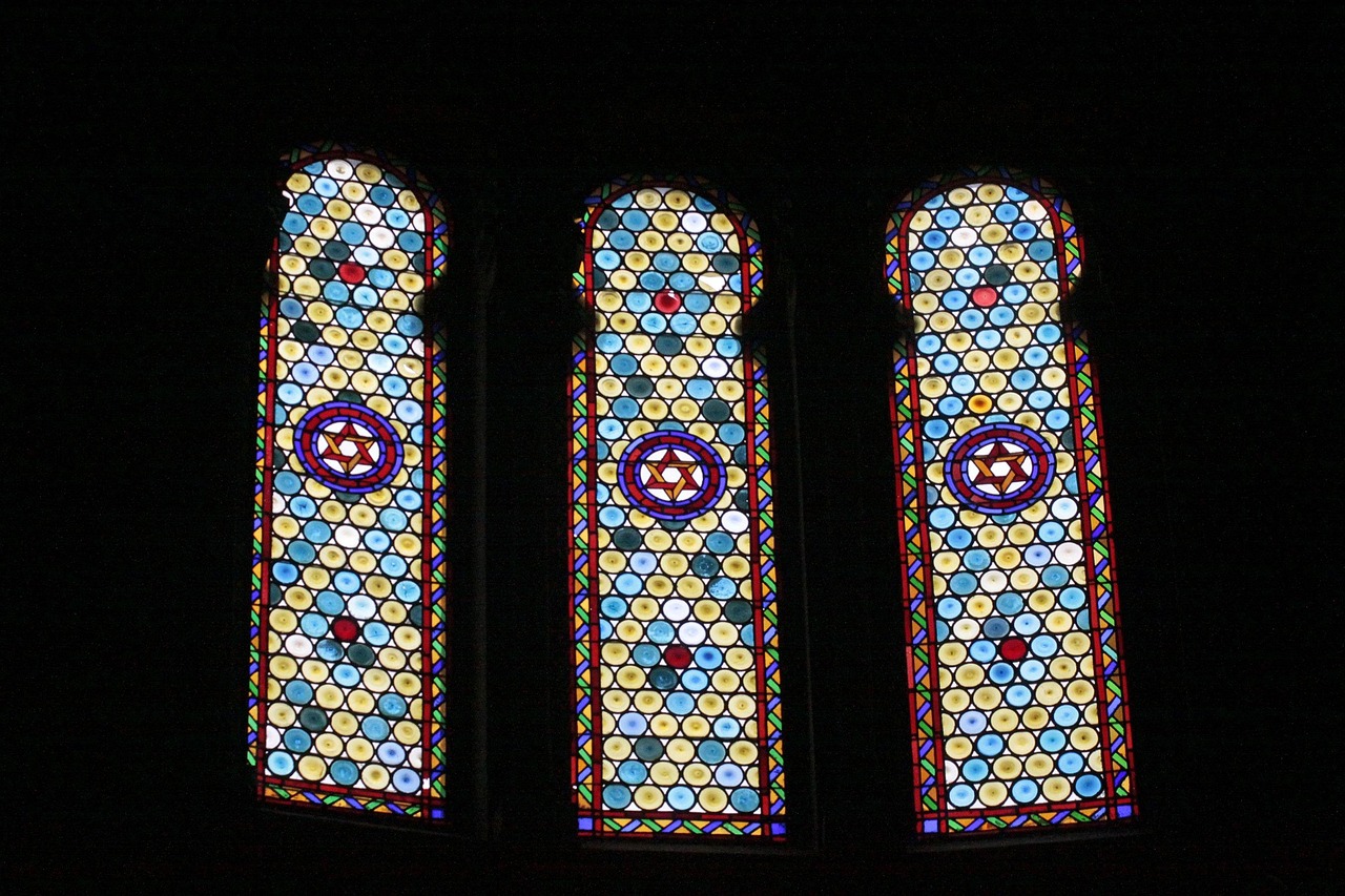 Synagogue - free online jigsaw puzzle photo