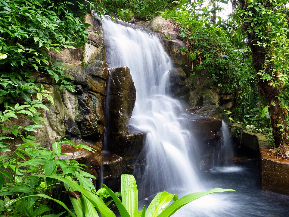 101+ Gambar Air Terjun Mengalir Terbaik 101+ Gambar Air Terjun Mengalir Terbaik
