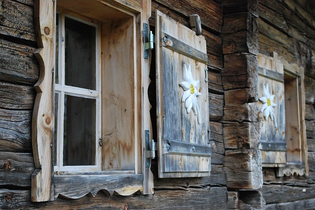 Free Mountain Hut Hiking Hut photo and picture