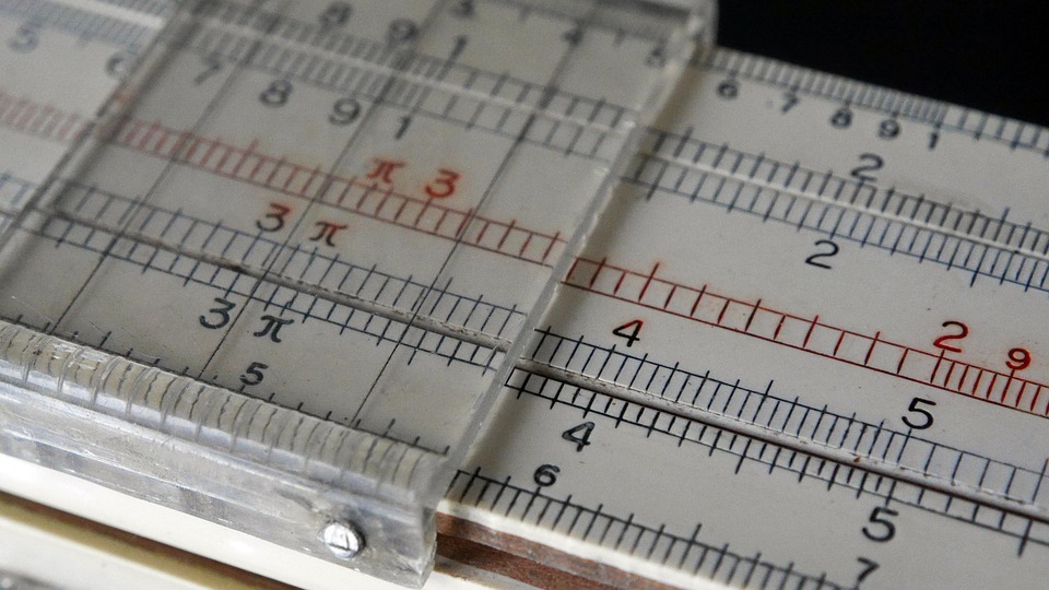 Inilah Hal Yang Wajib Ada di Infotainment Map 3 Slide Rule, Slider, Scale