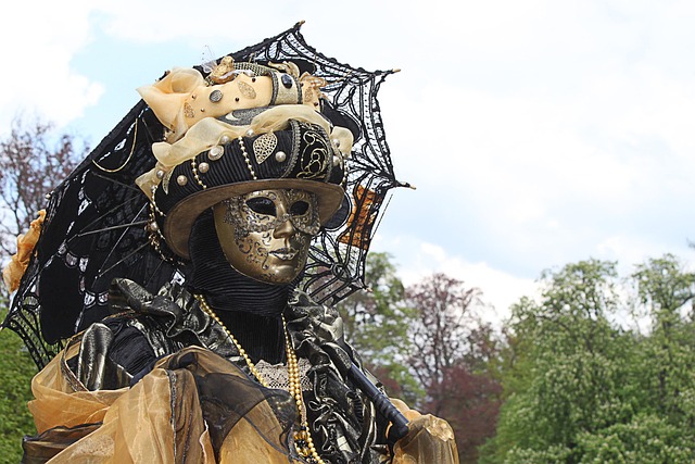 Free Annevoie Costumes photo and picture