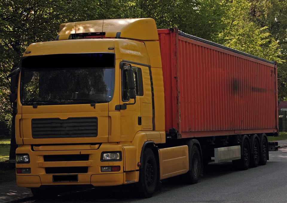 Guarding the Goods: Essential Strategies for Cargo Security in Trucking Guarding the Goods: Essential Strategies for Cargo Security in Trucking