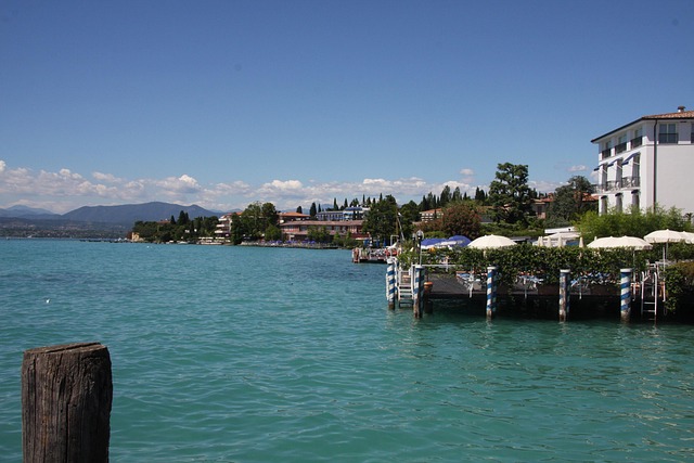 Free Garda Lake photo and picture