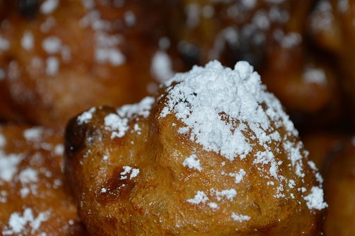 Buñuelos, Viejo Y Nuevo, Fiesta
