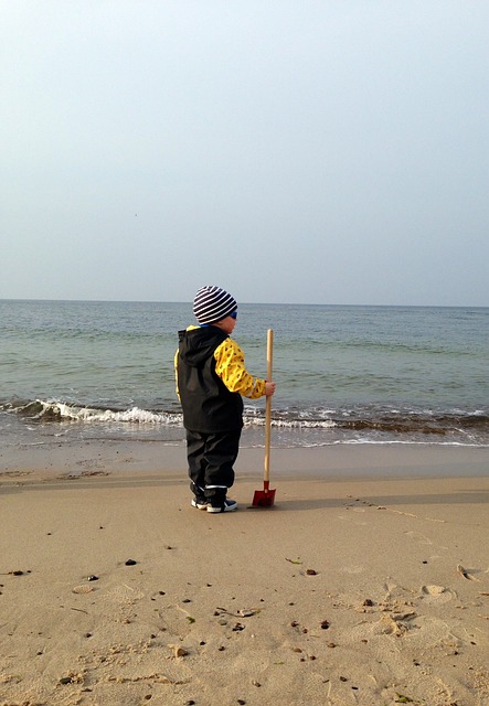 Free Child Baltic Sea photo and picture