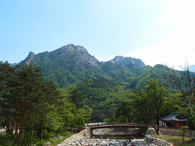 Gangwon Do, Sokcho, Berg Seolark, Brücke