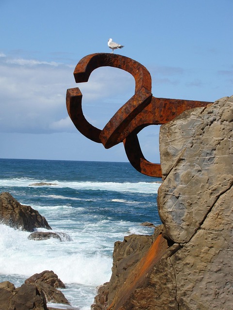 Free San Sebastian Comb Of The Wind photo and picture