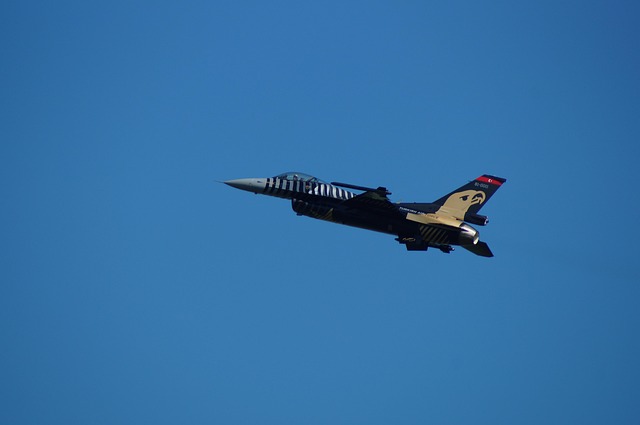 Der Verrückte Türke, Raf Waddington, Jet
