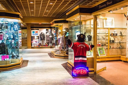Pan Pacific Hotel, Bear, Shops