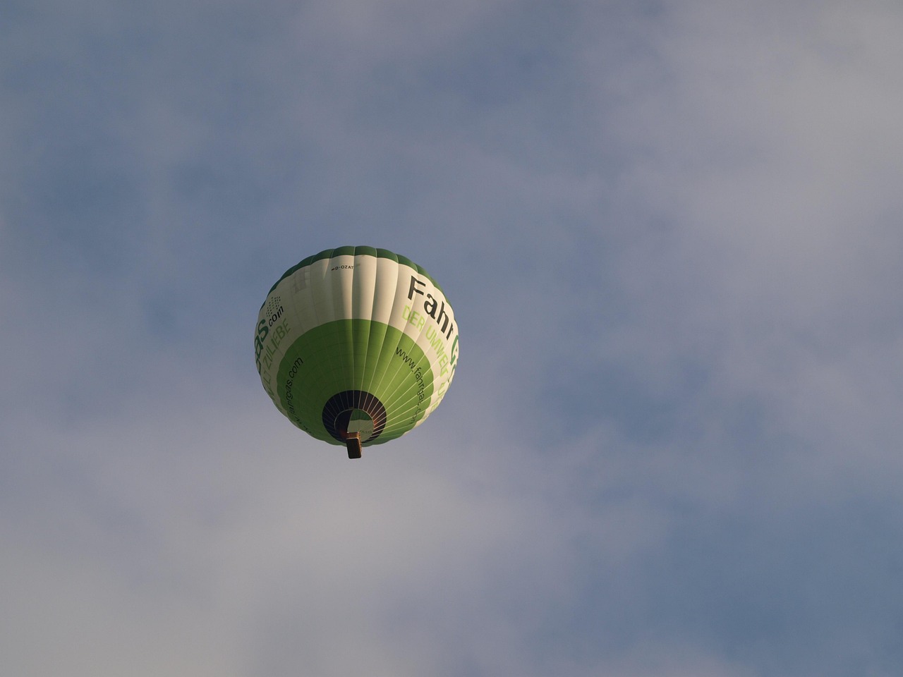 Hot Air Balloon - free online jigsaw puzzle photo