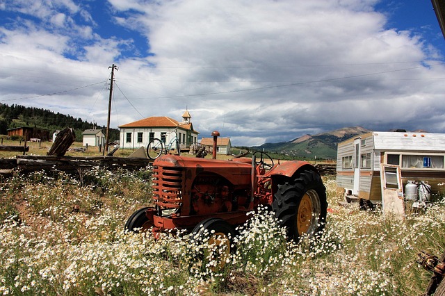 Free Tractor Old photo and picture