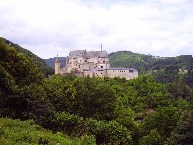 Free Castle Vianden photo and picture