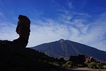 roque cinchado, stone tree, finger of god