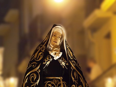 Free Blessed Virgin Mary Procession photo and picture