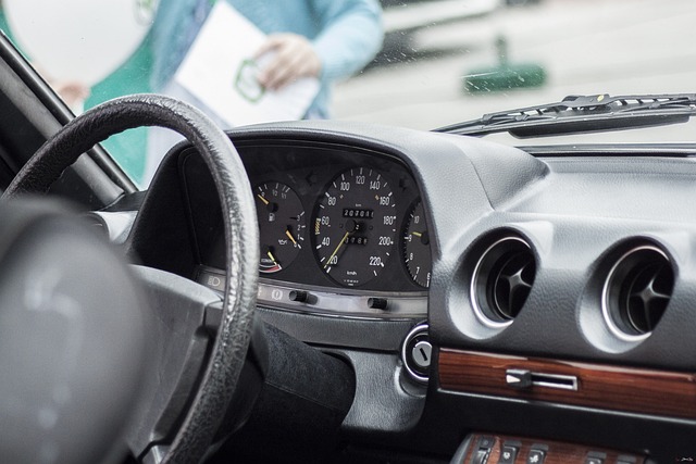 Free Mercedes Interior photo and picture