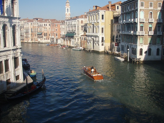 Free Venice Channel photo and picture