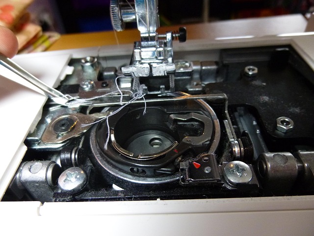 Free Sewing Sewing Machine photo and picture