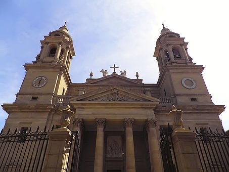 Free Pamplona Cathedral photo and picture