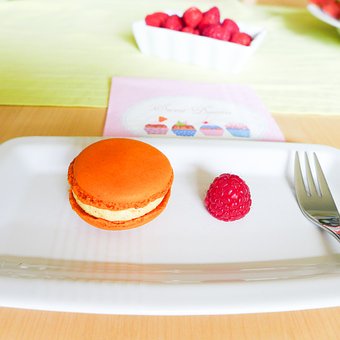 Free Dessert Maccaroon photo and picture