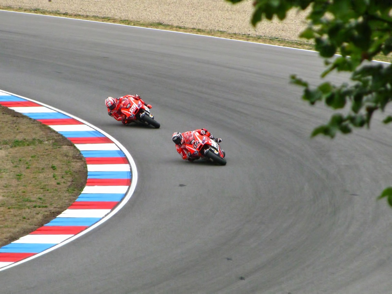 Miniature 1:12 Minichamps Ducati Desmosedici #69 Nicky Hayden MotoGP 2011 - Occasion Sans Boîte