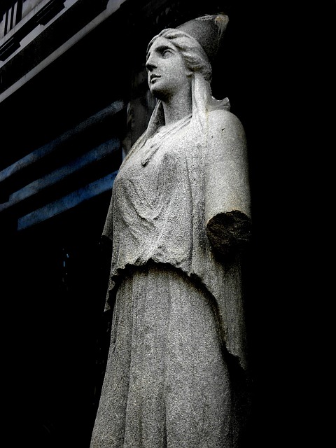 Free Sculpture Woman photo and picture