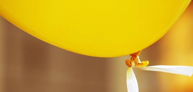 Free Balloon Yellow photo and picture