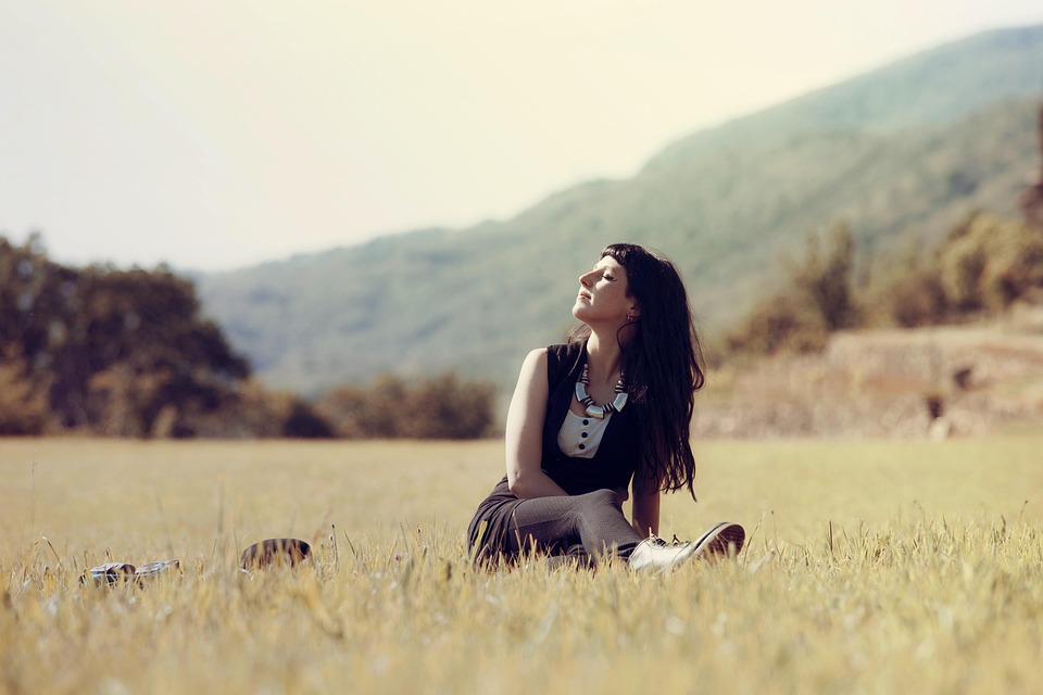 Frau Modell Feld Kostenloses Foto Auf Pixabay