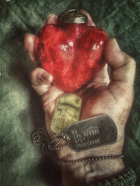 Free heart hand horror illustration