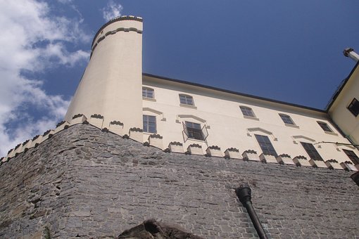 Free Eagle Castle photo and picture