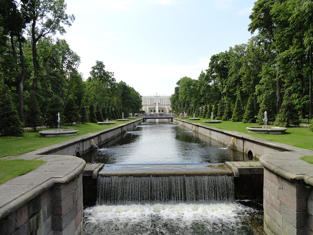 Free Peterhoff Russia photo and picture