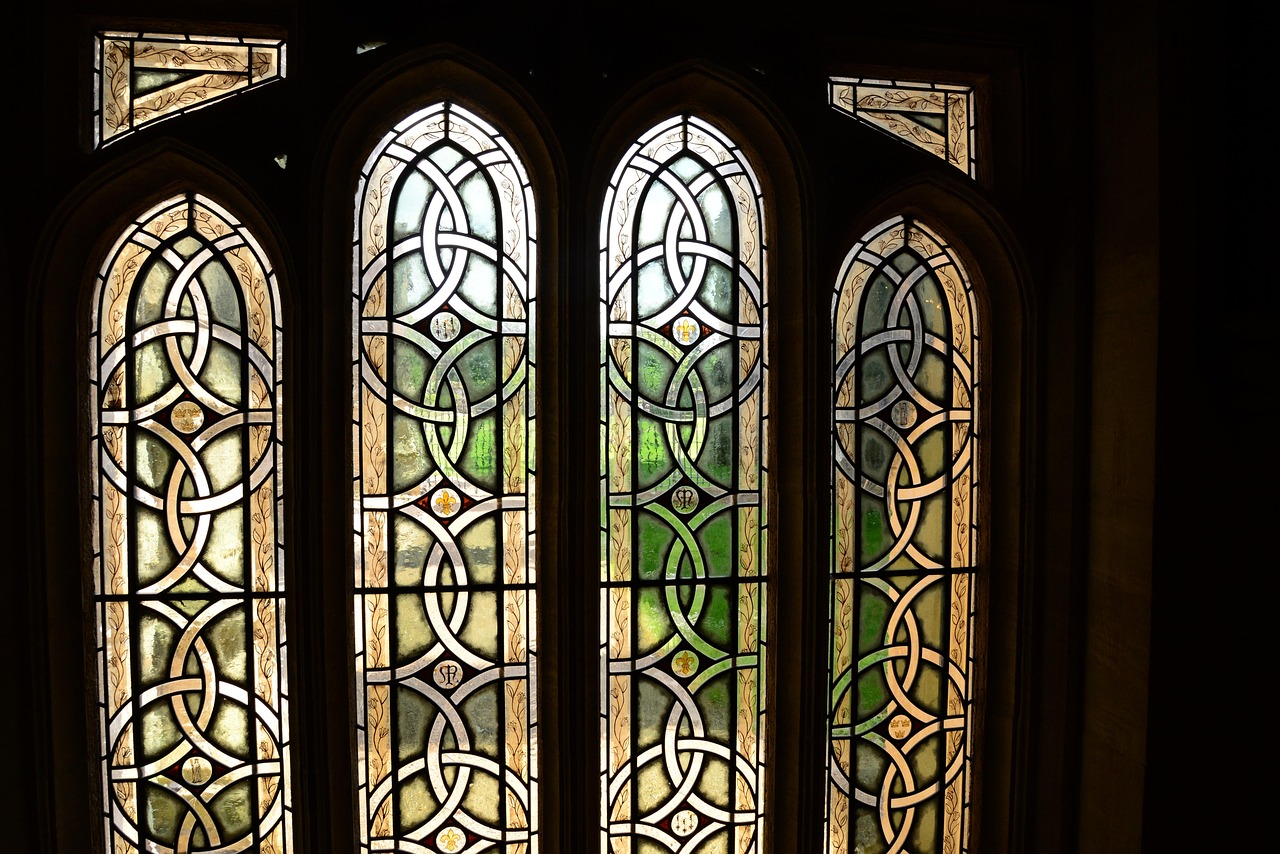Stained Glass - free online jigsaw puzzle photo