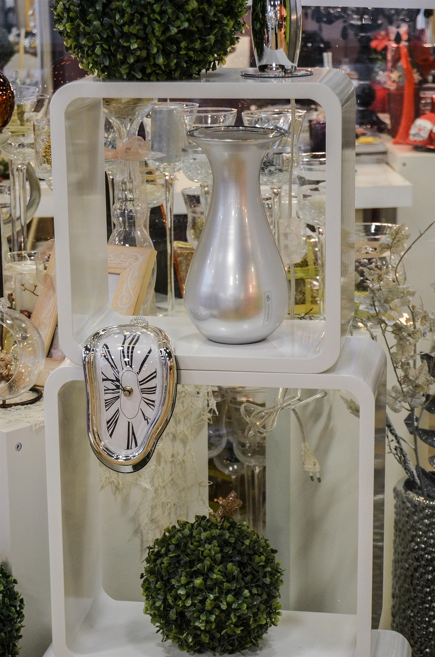 Kostenloses Foto Uhr Vase Ausstellung Zeit Kostenloses Bild Auf 