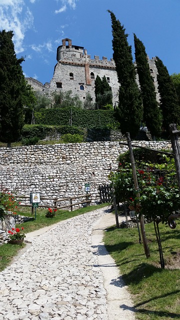 Free Italy Castle photo and picture