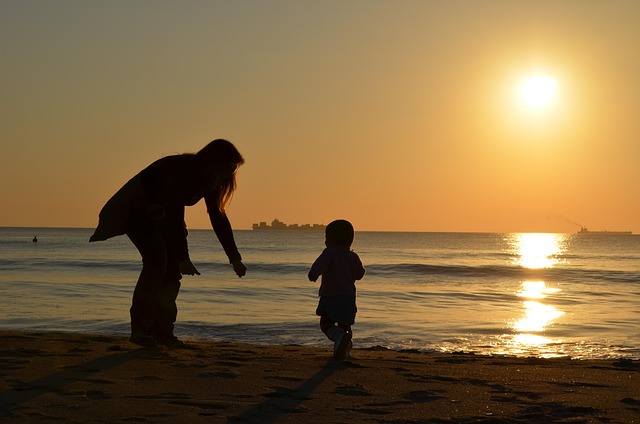 Mãe, Filha, Filhos, Pôr Do Sol