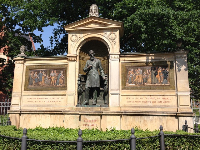 Free Albrecht Von Graefe Monument photo and picture