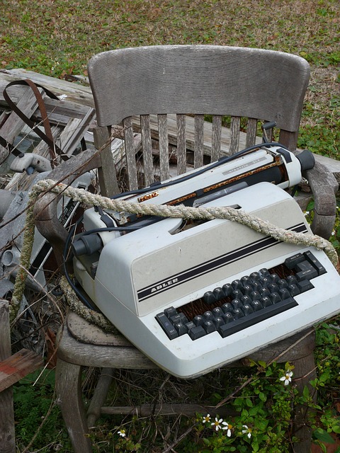 Free Typewriter Vintage photo and picture